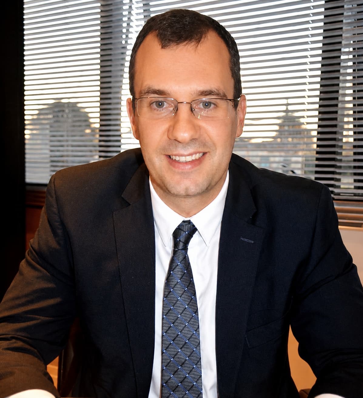 Dr. Vinicius Klein