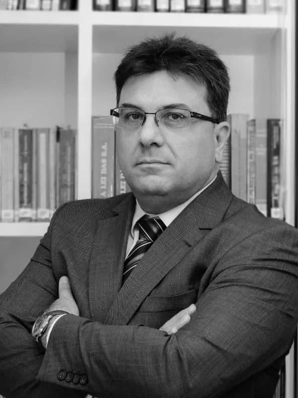 Dr. Marcelo Santagada de Aguiar