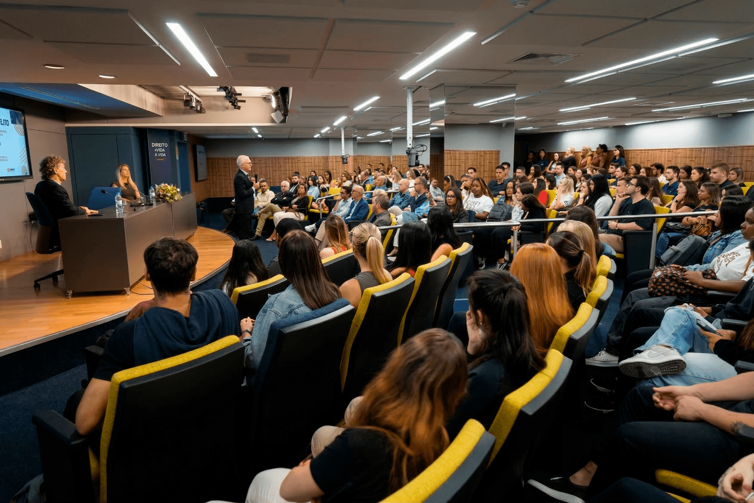 Imagem de capa: Fundação Escola Superior do Ministério Público - FMP Faculdade de Direito, Porto Alegre